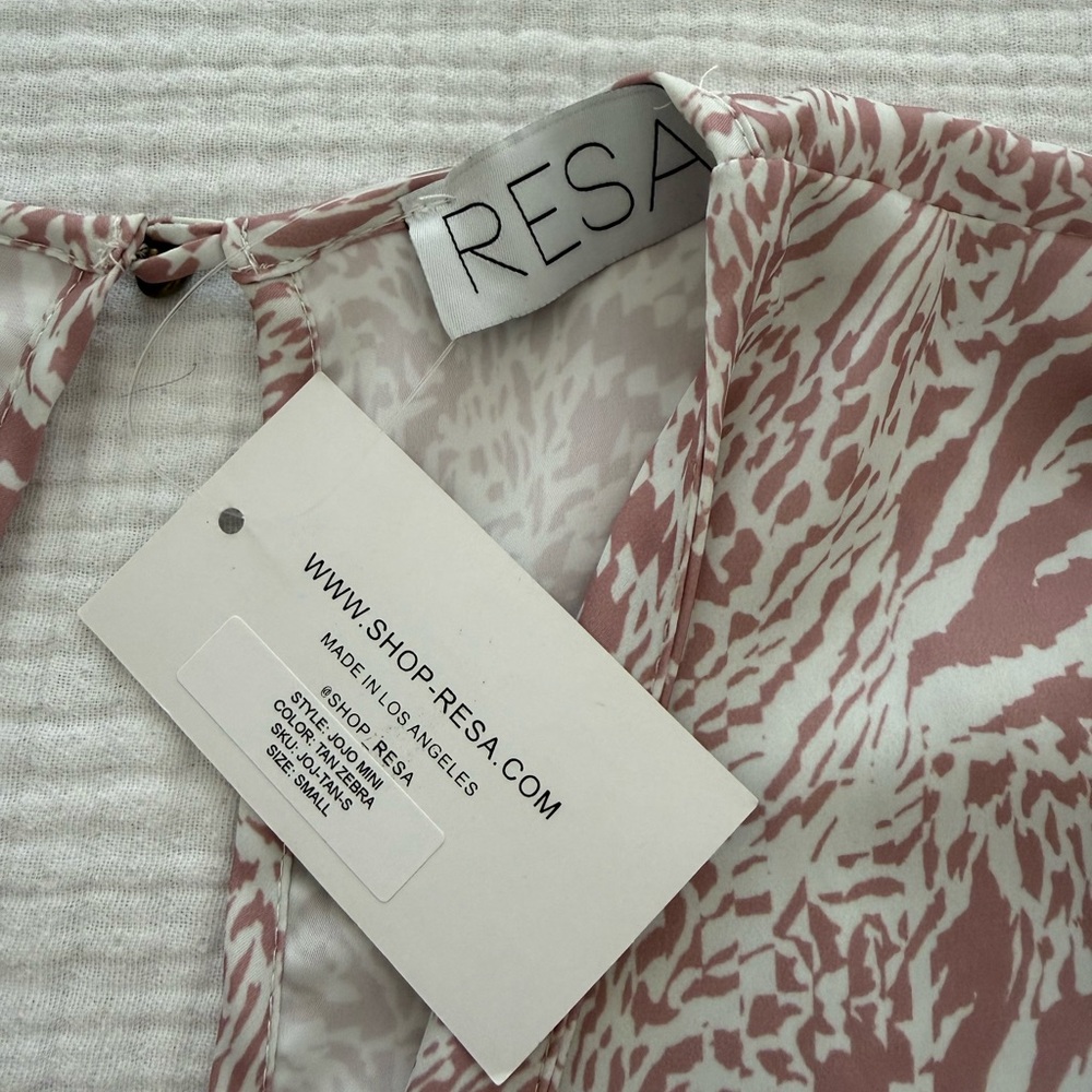 RESA Pink and White Abstract Two-Piece Set - Picture 2 of 3